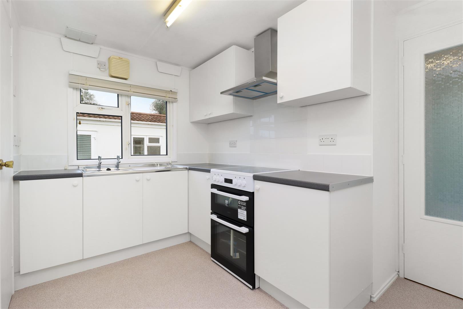 Bakers Farm, Upper Horsebridge, Hailsham Stevens and Carter